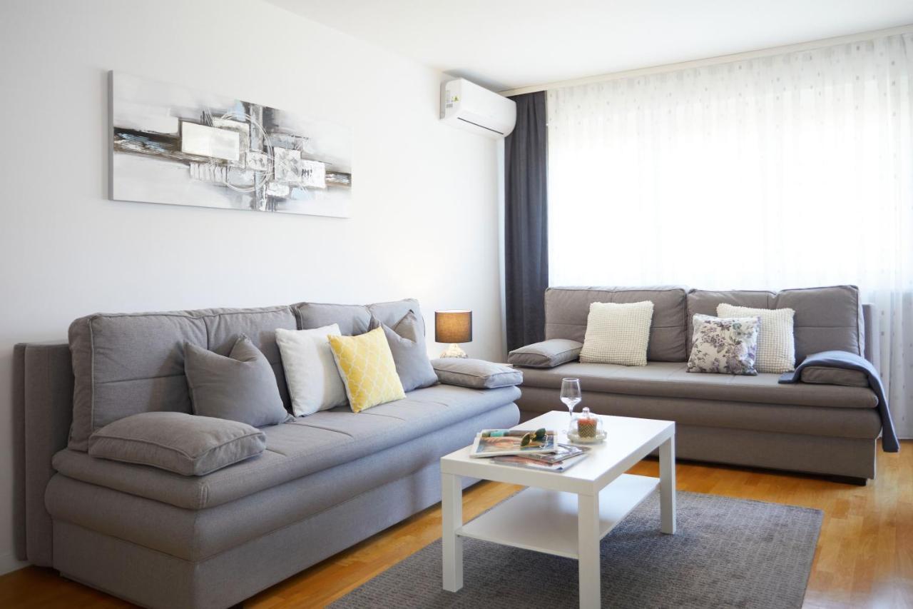 Spacious 2Bdr Apartment Near Business District Zagreb Exterior photo