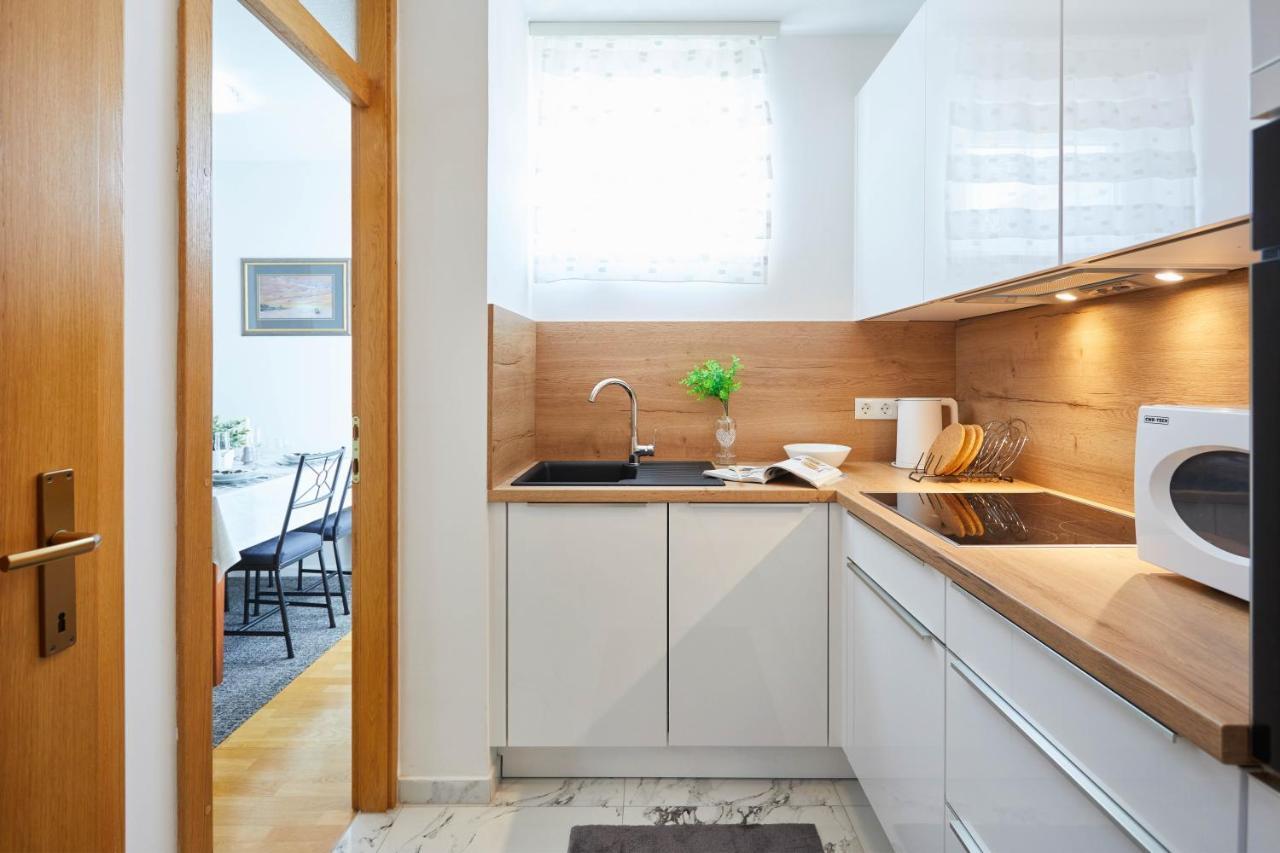 Spacious 2Bdr Apartment Near Business District Zagreb Exterior photo