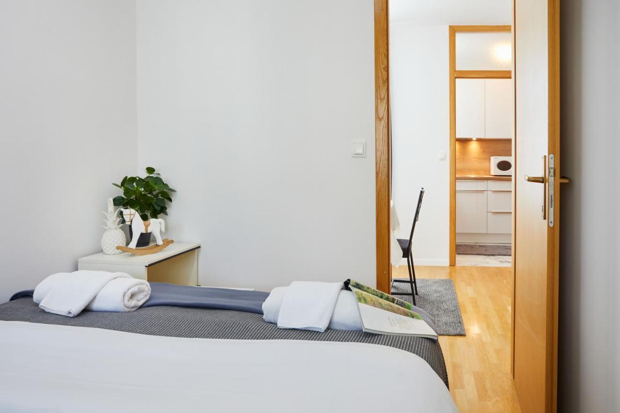 Spacious 2Bdr Apartment Near Business District Zagreb Exterior photo